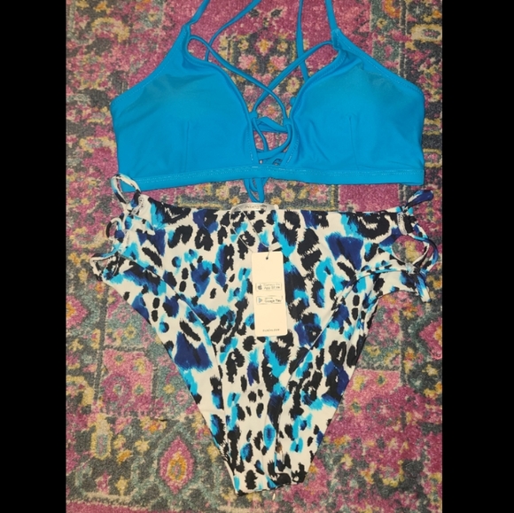 BNWT - CUPSHE Women's High Waisted Blue Leopard Crisscross Bikini Set XL - Picture 3 of 4